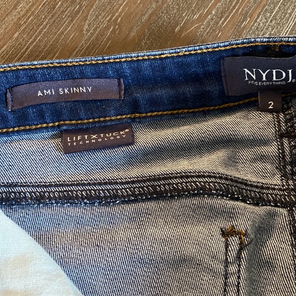 NYDJ jeans in size 2. Ami skinny fit in beautiful blue color. - Picture 4 of 8